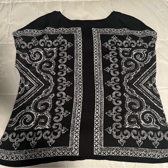 Talbots Blouse Size Large black and white - Picture 2 of 3